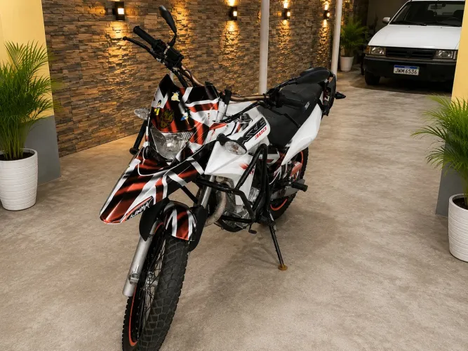 VENDE-SE XRE 300