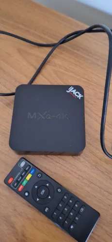 Aparelho adaptador Smart TV.