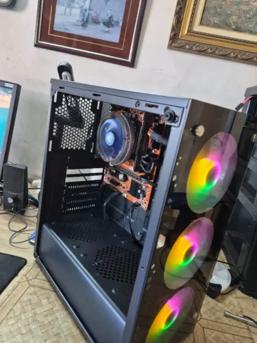PC Gamer Entrada i3 7a Geração 3.9 G 4 G Mem DDR4 SSD 128 Gigas Fonte 400W Real Somos Loja