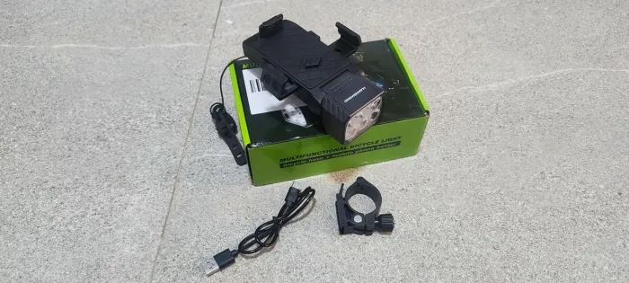 Lanterna para bicicleta, buzina, powerbank e suporte celular - já é o menor preço 