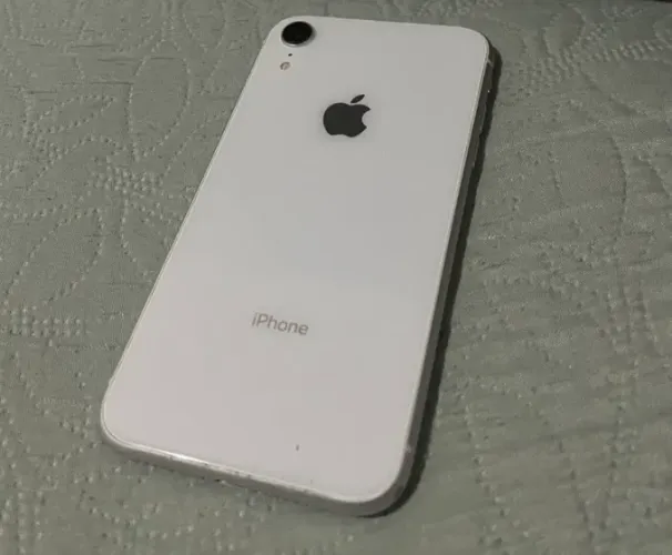 iPhone XR 