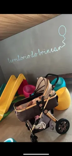 Carro de bebê linha premium conforto e segurança para o seu bebê