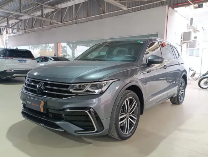 Volkswagen Tiguan Allspac R-line 300 TSI 2.0 2025