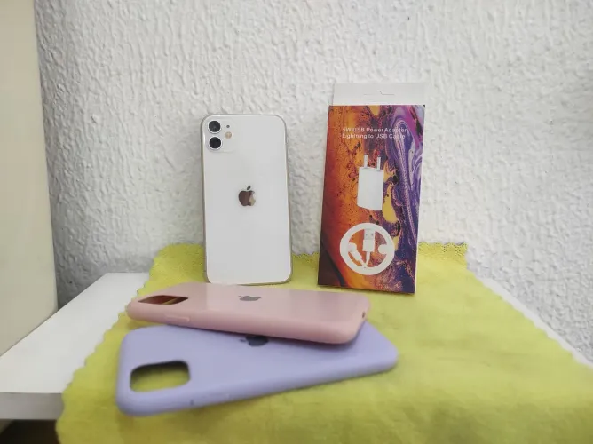 IPHONE 11 64GB BRANCO ?! PEGANDO TUDO! BATERIA 100%? ACEITO CARTÃO.