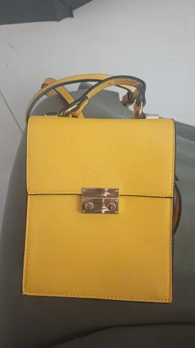 Bolsa amarela da Zara