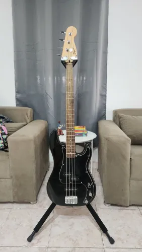 Vendo baixo Squier affinity PJ Indonésia