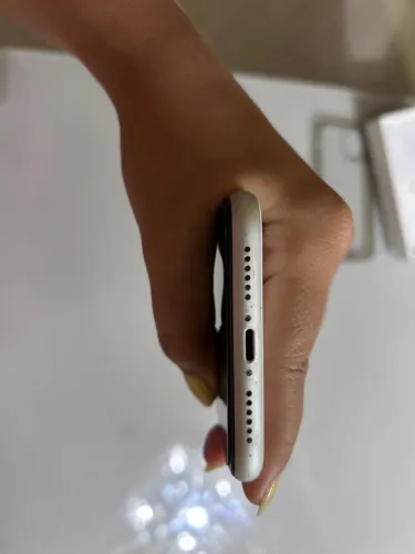 iPhone 11 conservado