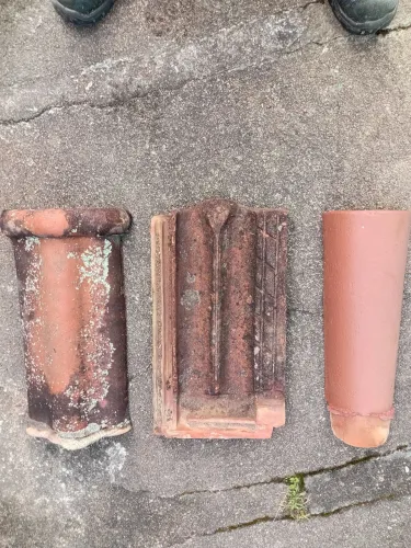 Vende se telhas de barro francesa usada em ótimas condições 