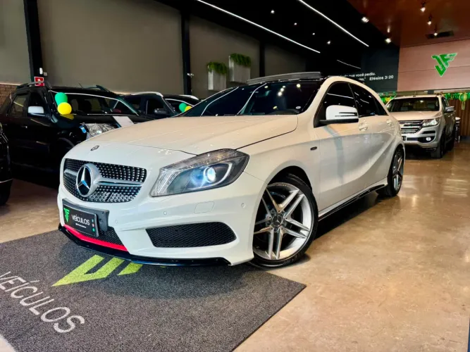 Mercedes-Benz Classe A 250 2.0 TB Sport Aut. 2015