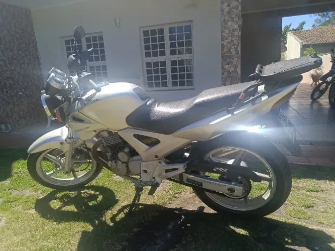Vendo Twister 250 2005 (Dinheiro, Pix Cartão)