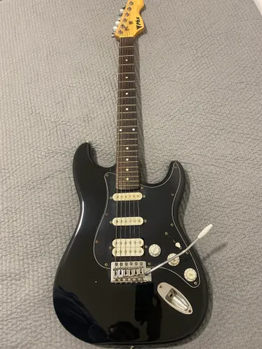 Guitarra Elétrica - Stratocaster Preta - PHX