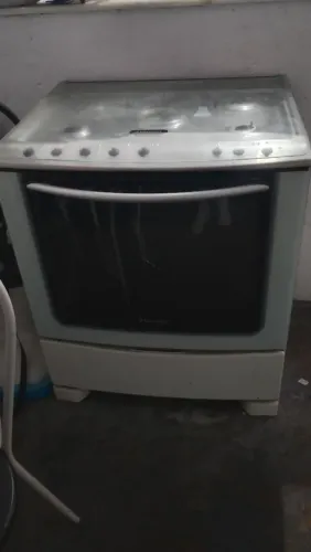 Vendo fogão Eletrolux 5 bocas usado