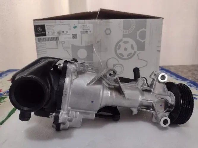  Bomba D'água Original Mercedes A200 B200 CLA200 GLA200 Peça Nova