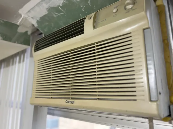 AR DE JANELA | 127V | Campos Dos Goytacazes - Rj |R$ 700