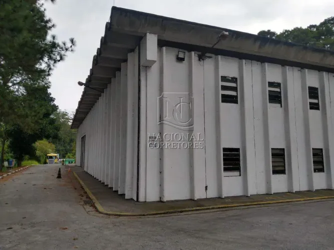 Galpão comercial/industrial disponível para locação R$ 75.000,00 ou venda R$ 12.800.000,00