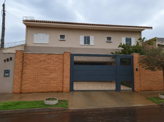 Casa 215 m² - Jardim América - Jandaia do Sul - PR