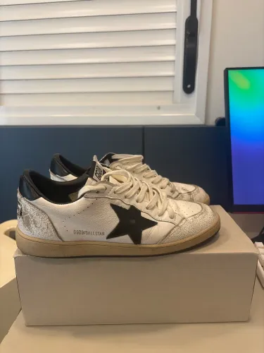 Golden goose ball star