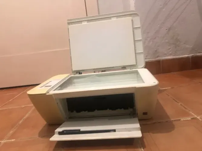 Impressora Multifuncional HP Deskjet Wi-Fi - Muito Barata (Com Cabos)