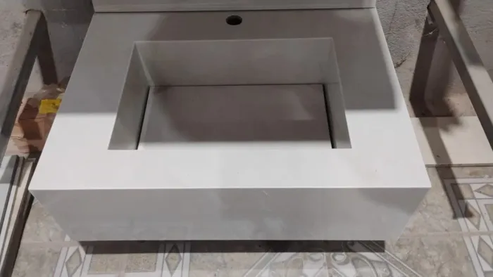 Pia em porcelanato 