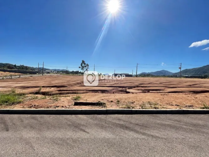 Terreno à venda em Canto dos Ganchos, Gov. Celso Ramos - SC
