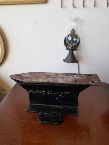 Bigorna de trilho artesanal