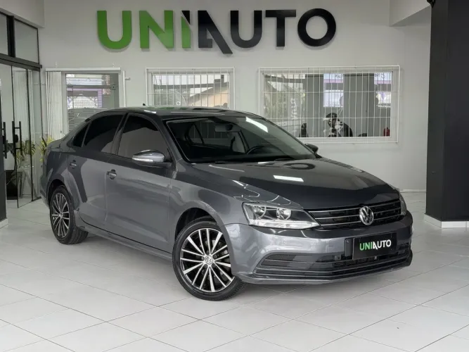 Volkswagen Jetta Comfortline 2.0 T.flex 8V 4P Tipt. 2015