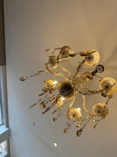 Lustre clássico de 8 braços