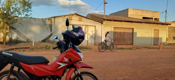 Moto barata pra vender logo