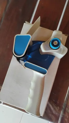 Aplicador de fita adesiva