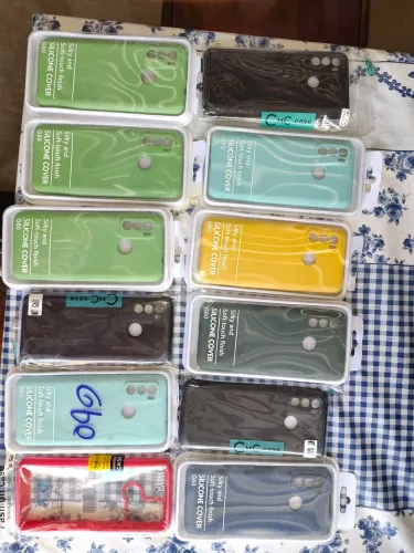 12 capas de celular Motorola G60 promoção imperdível