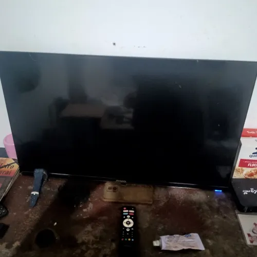 Tv Roku 32 polegadas para retirada de peças ou conserto