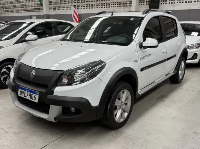 Renault Sandero Stepway Flex 1.6 16V 5P 2014