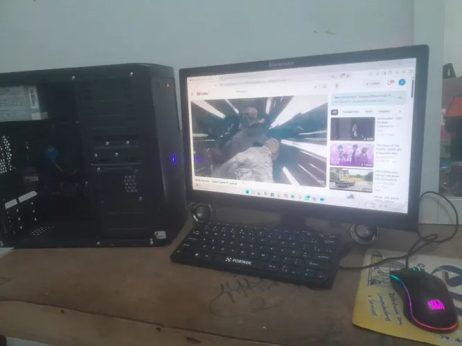 PC Completo Intel 8ª Geração / 8GB RAM / 2x SSD Kingston 240GB + HD 1TB / Monitor VGA
