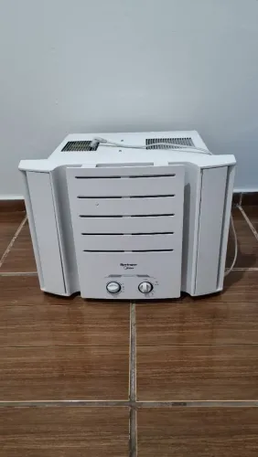 Ar-condicionado Midea 