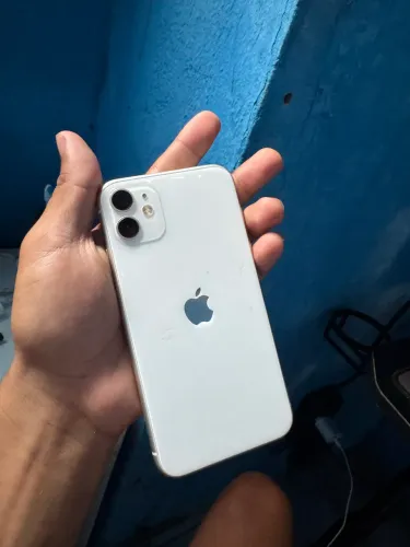 iPhone 11 retirada de peças