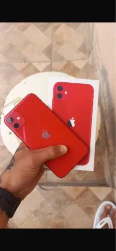 Vendo iPhone 11 red zero cem detalhes