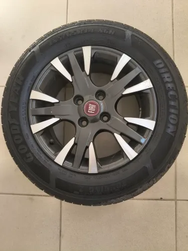 Vendo roda de liga leve aro 14 Fiat