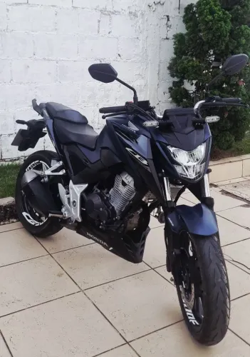 CB 300f Twister