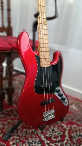 Contrabaixo Fender American Special Jazz Bass