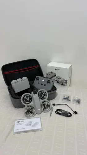 Drone DJI Neo Combo Fly More