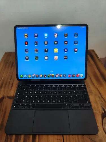 Ipad Pro 13 + Magic Board  