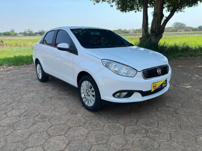 Fiat Grand Siena Attrac. 1.4 EVO F.flex 8V 2017