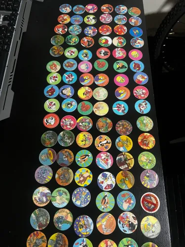 96 Tazos Looney Tunes, Tinny Toon , Bem completinho!!!