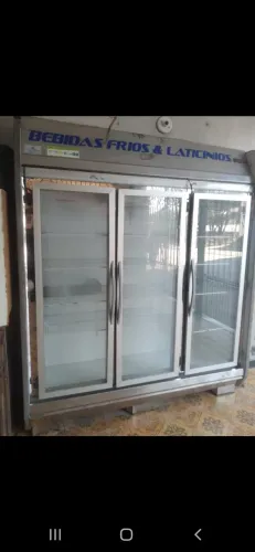 Refrigerador expositor 