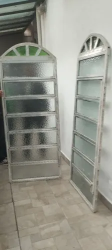 2 Janelas de Alumínio