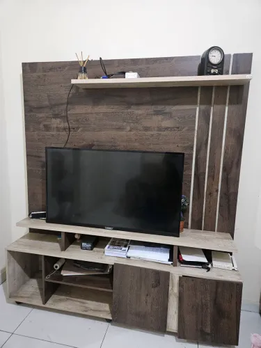 Estante sala 2 portas 300 reais