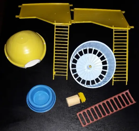 Acessórios Brinquedos para Gaiolas de Hamster e Roedores Escadas, Toca, Pote, Roda Novos