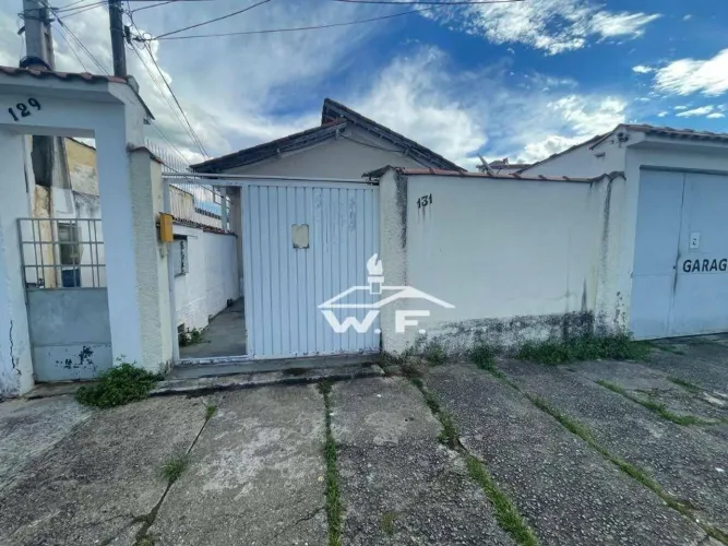 Casa com 2 dormitórios para alugar, 50 m² por R$ 1.400,00/mês - Pedregulho - Guaratinguetá