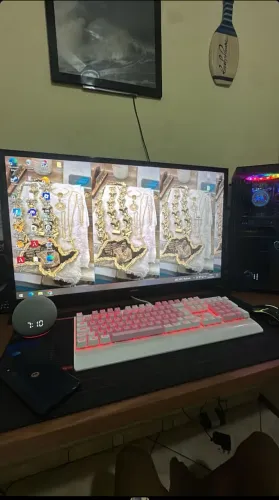 VENDO PC GAMER ESTA MUITO BOM NOVO NEM UMA MARCA ESTA BOM