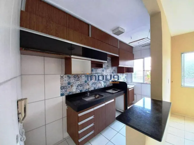 Apartamento com 2 dormitórios para alugar, 45 m² por R$ 1.155,00/mês - Centro - Maracanaú/